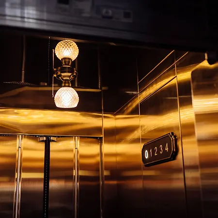 Provocateur Berlin, Part Of Sircle Collection