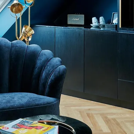 Provocateur Berlin, Part Of Sircle Collection 베를린