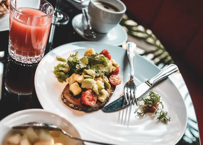 Provocateur Berlin, Part Of Sircle Collection 柏林