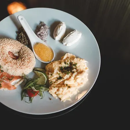 Provocateur Berlin, Part Of Sircle Collection 4*