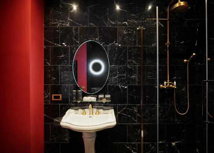 Provocateur Berlin, Part Of Sircle Collection 4*