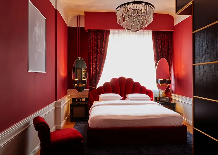 Provocateur Berlin, Part Of Sircle Collection 4* برلين