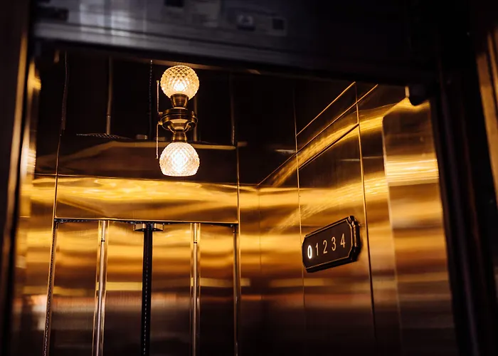 Provocateur Berlin, Part Of Sircle Collection