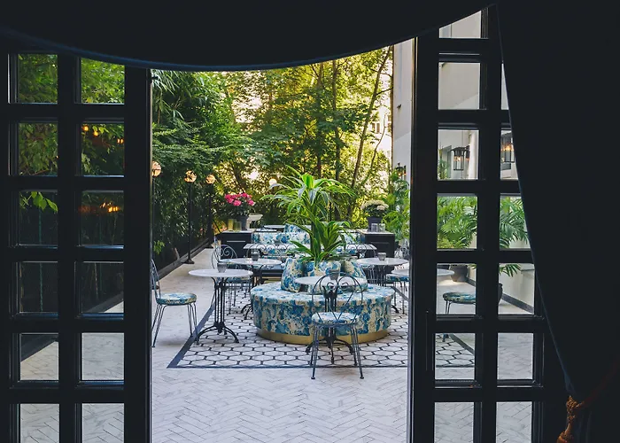 Provocateur Berlin, Part Of Sircle Collection