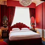 Provocateur Berlin, Part Of Sircle Collection