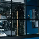 Provocateur Berlin, Part Of Sircle Collection 4*